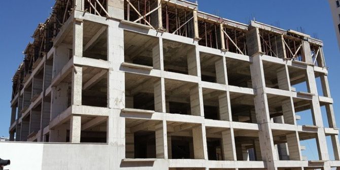 İnşaattan Düşen İşçi Hayatını Kaybetti