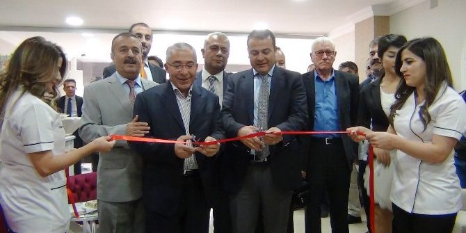 Erciş’te Güzellik Merkezi Açıldı