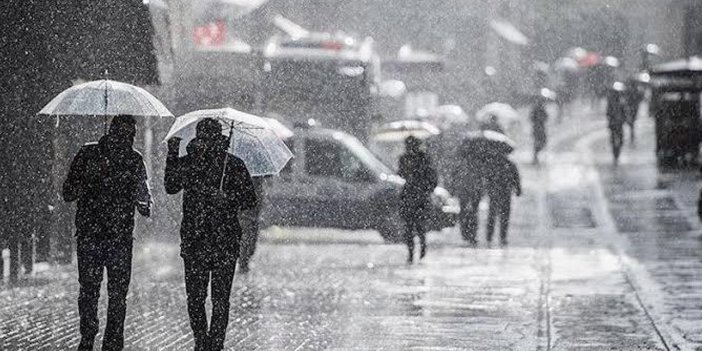 Meteoroloji'den İstanbul için sağanak yağış uyarısı