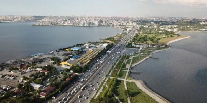 İstanbul trafiği eskiye döndü! Yoğunluk yaşanıyor
