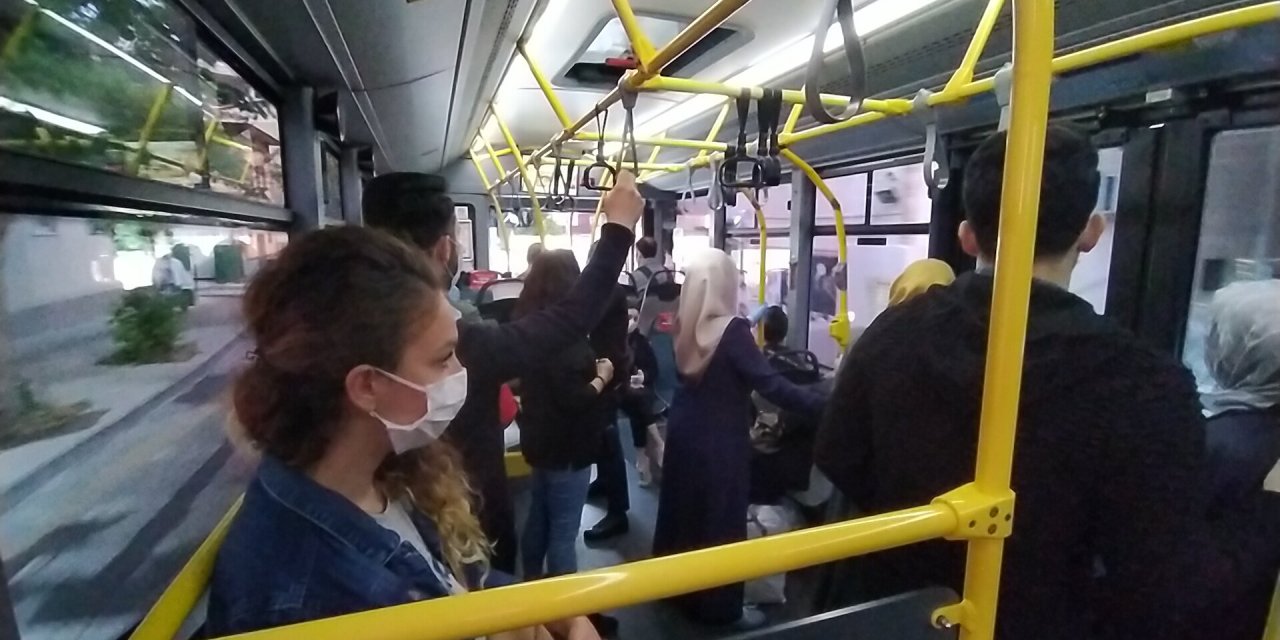 Toplu taşıma araçlarının yüzde 50 yolcu alma zorunluluğu kaldırıldı