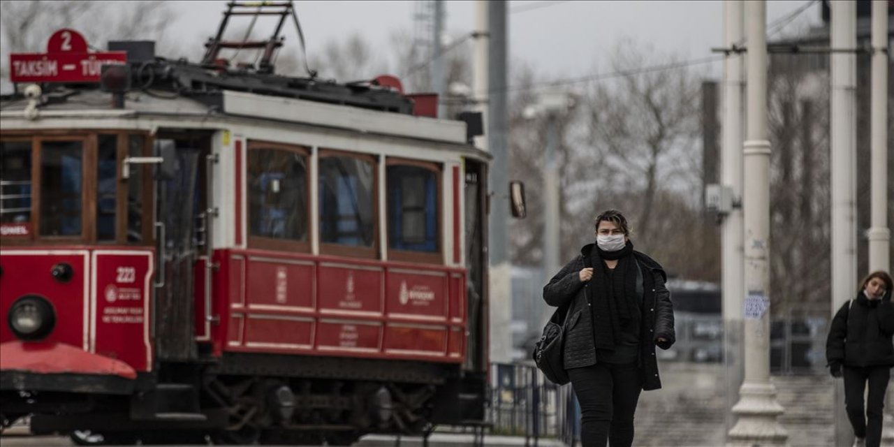 İstanbul'daki her 100 kişiden 1'inde koronavirüs var