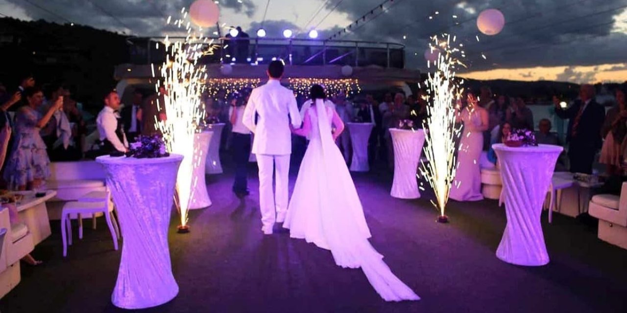 Evlenecek çiftlere müjde! Düğün salonlarının açılacağı tarih belli oldu