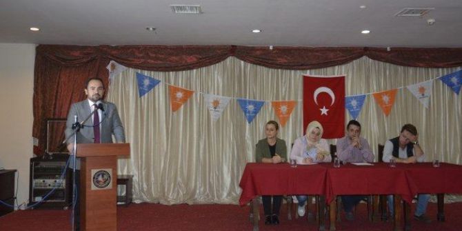 Ak Parti Akçakoca İlçe Divan Toplantısı Yapıldı