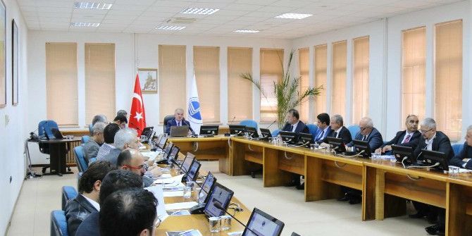 İşletme Fakültesi Danışma Kurulu Toplantısı Yapıldı