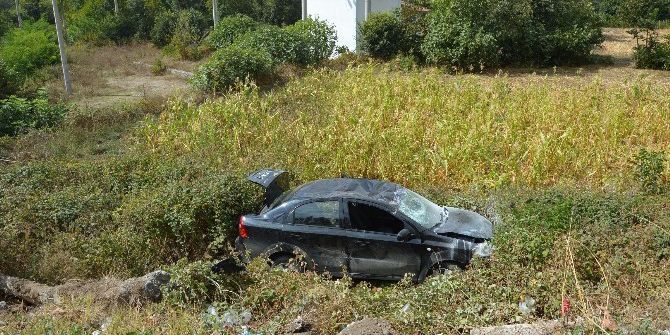 Niksar’da İki Otomobil Çarpıştı: 4 Yaralı