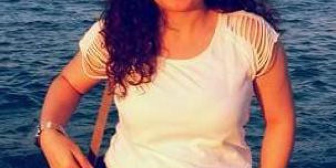 Çatıdan Atlayan Kadın Hayatını Kaybetti