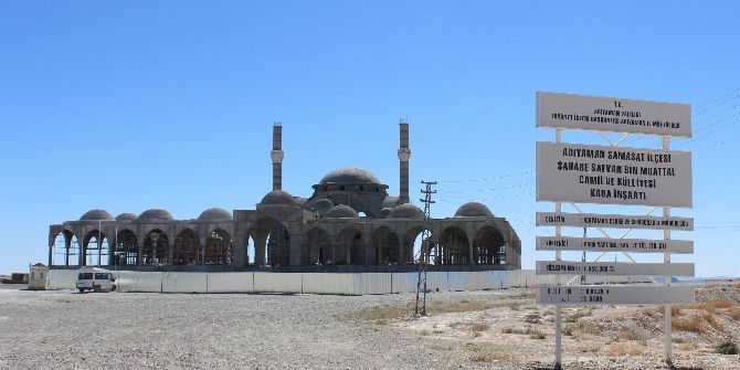 Sahabe Safvan Bin Muattal Cami Ve Külliye İnşaatı Hızla Yükseliyor