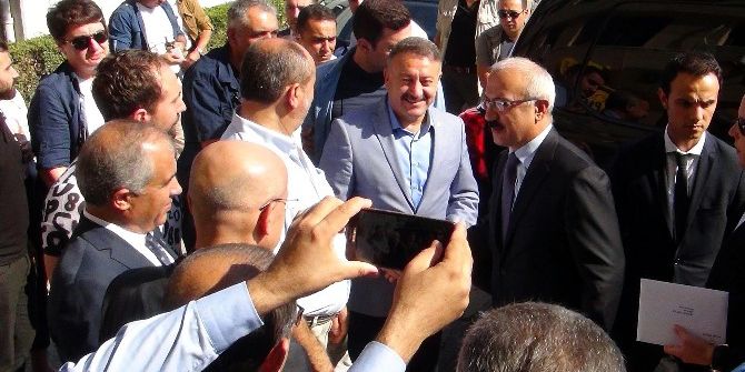 Bakan Elvan: "Terör Örgütlerinin Her Birinin İnlerine Teker Teker Giriyoruz, Girmeye Devam Edeceğiz"