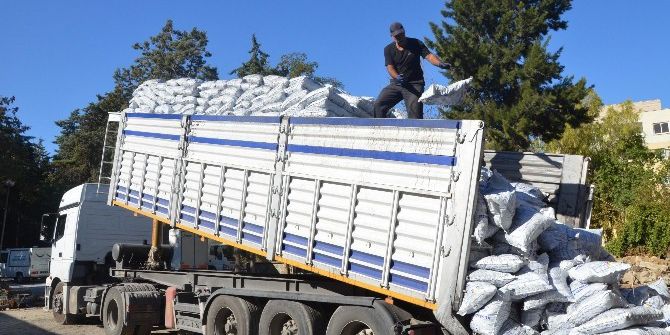 Kuşadası Belediyesi, 3 Bin Aileye Kömür Yardımı Yapacak