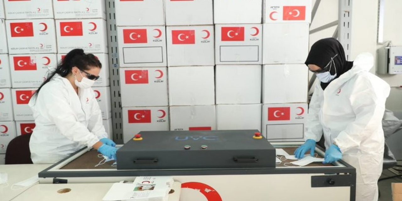 Kızılay’ın Maskeleri Ultraviyole Işınları İle Hijyenik Hale Getiriliyor