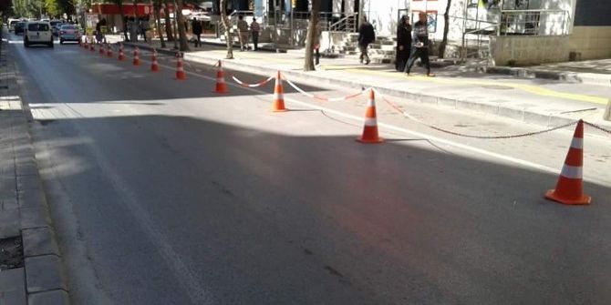 Emniyetin Karşısındaki Park Alanı Tedbir Amaçlı Araç Trafiğine Kapatıldı