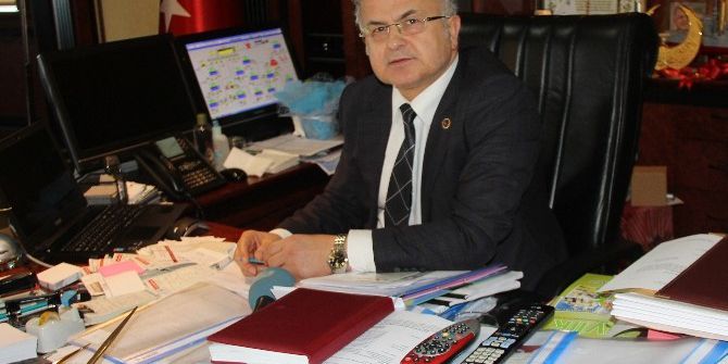 Başkan Kasap, Atatürk Heykeli Yıkılmıyor