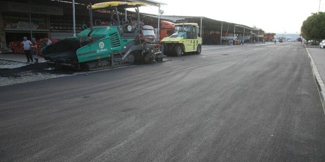 Vedat Dalokay Hal Kompleksi’ne 400 Ton Asfalt