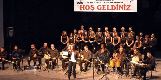 Türk Halk Müziği Korosuna Büyük İlgi