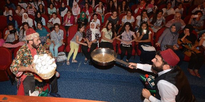 Başkent Tiyatroları, Yeni Sezona Yarın "Merhaba" Diyor