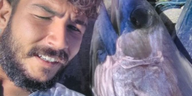 Antalya’da 55 Kilogramlık Kılıç Balığı Yakalandı