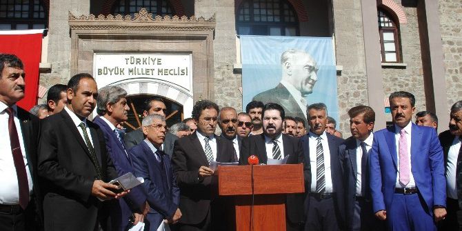 Kürt Aşiret Liderleri, Emekli Albayın Açıklamalarına Tepki Gösterdi