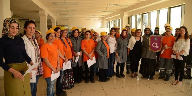 33 İşyerine Mor Bayrak