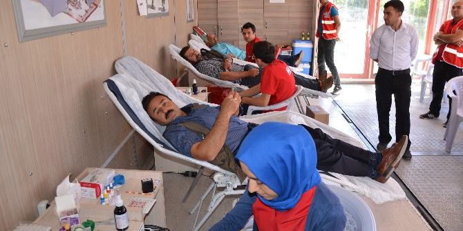 Siverek’te Kan Bağışı Kampanyasına Yoğun İlgi