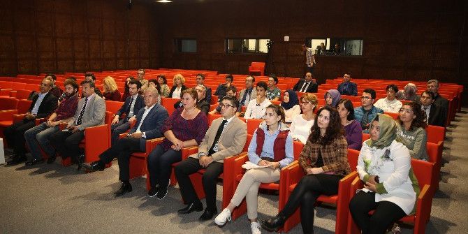 Agü’de “Geleceği Bilim İle İnşaa Etmek” Konulu Konferans