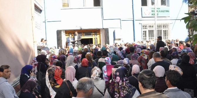 Afyonkarahisar’da Sokağa Taşan Mülakat Kuyruğu