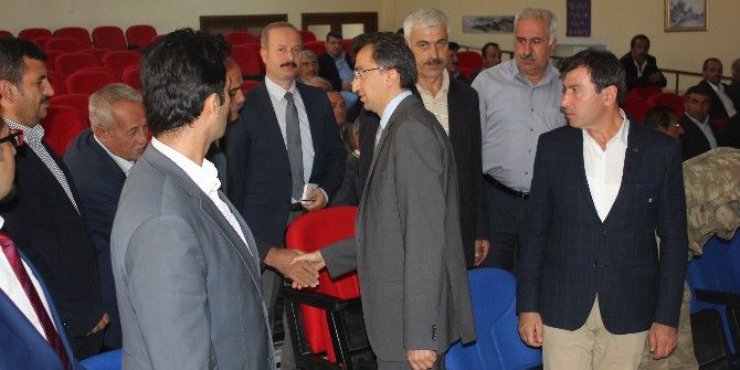 Darende İlçesinde Toplantı Düzenlendi