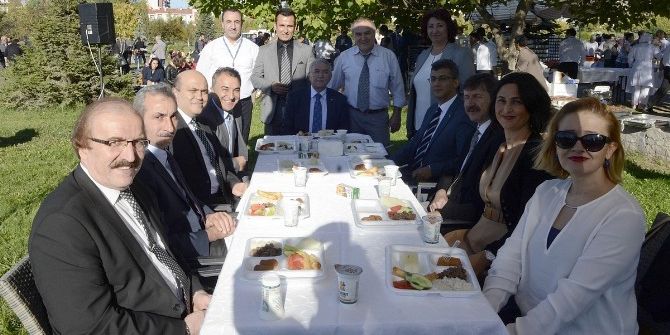 Esogü Hastanesi’nde 4. Geleneksel Pilav Günü Etkinliği