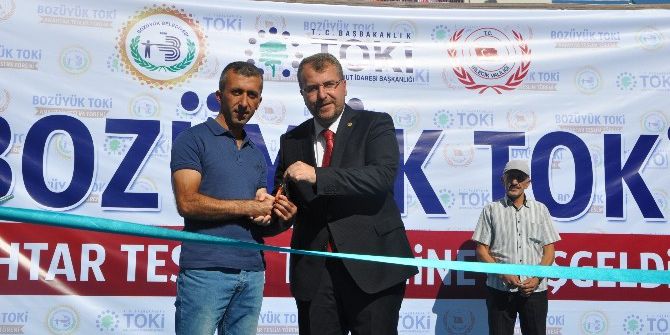 Bozüyük’te Toki Konutları Hak Sahiplerine Teslim Edilmeye Başlandı