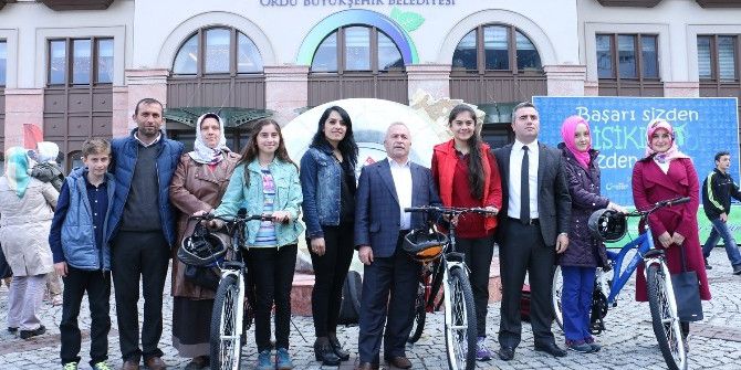 Ordu Büyükşehir Belediyesi, Teog Başarısını Bisikletle Ödüllendirdi