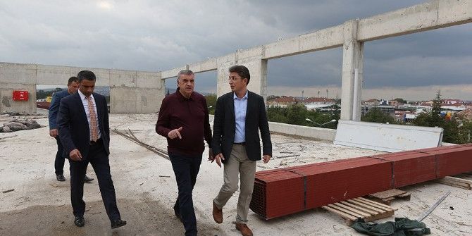 Başkan Toçoğlu, Katlı Otoparkta İncelemelerde Bulundu