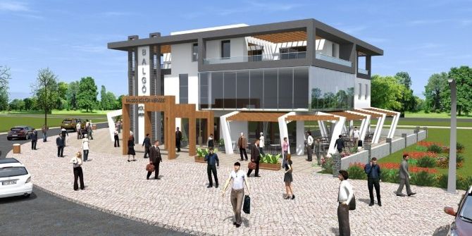 Başkan Çağlayan, Ekskavatörle Balgöç Binasını Yıktı