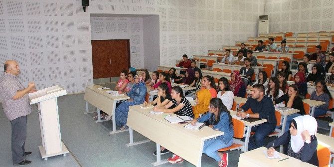 7 Aralık Üniversitesi’nde Eğitim Başladı