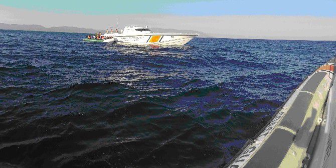 Kuşadası Körfezi’nde 48 Kaçak Göçmen Yakalandı