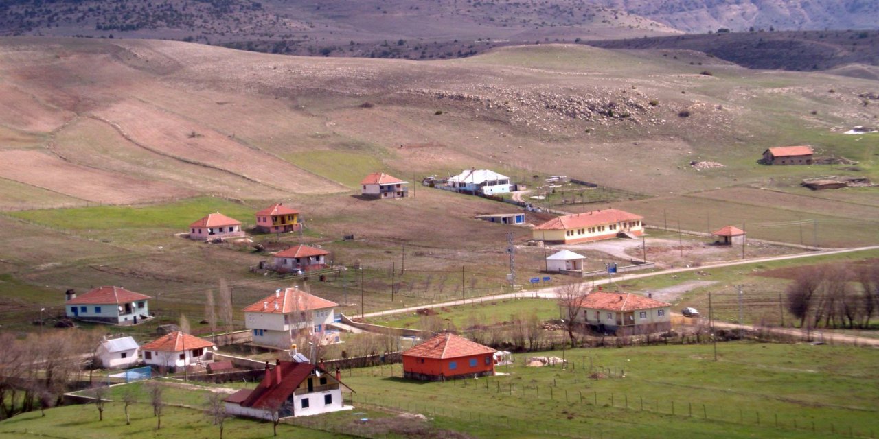 Akdağmadeni Bozhüyük Köyü