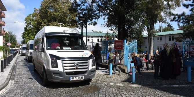 Okul Servis Araçları Denetleniyor