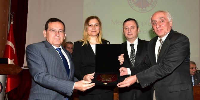 Hacısalihoğlu’ndan Beşikdüzü İçin İlginç Öneri