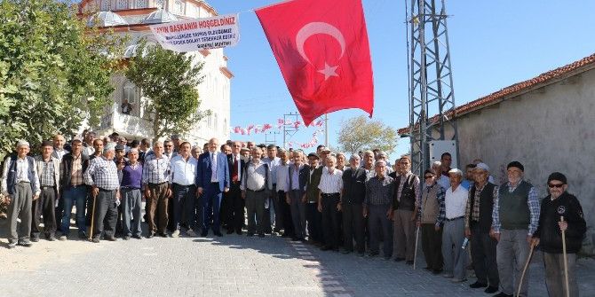 Büyükşehir’in Çalışmaları Bademli’de Yüz Güldürdü