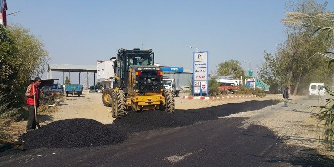 Turgutlu Yollarındaki Pürüzler Ortadan Kaldırılıyor