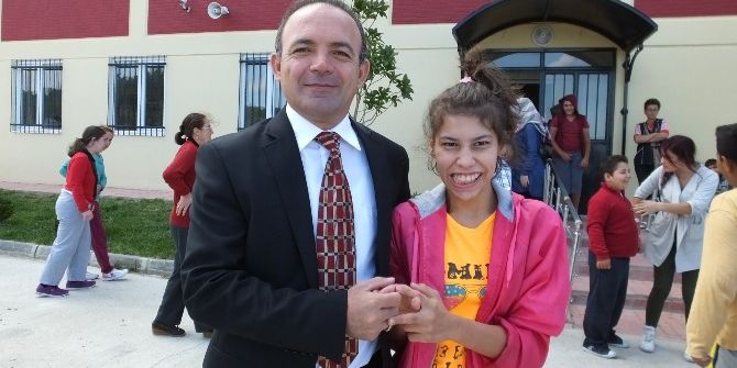 Engelli Gamze’nin Mutlu Günü