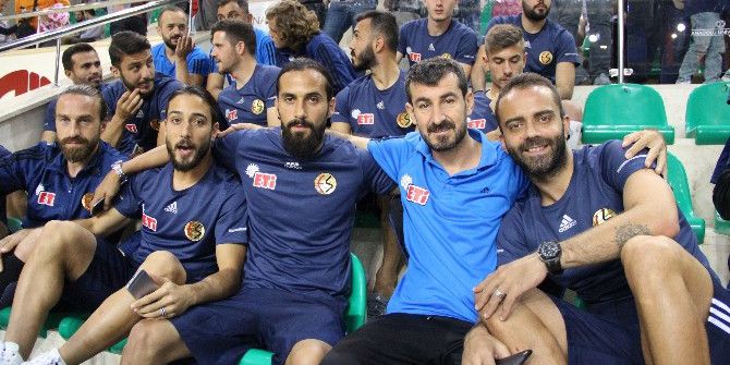 Eskişehirspor, Nesine.com Eskişehir Basket’i Yalnız Bırakmadı