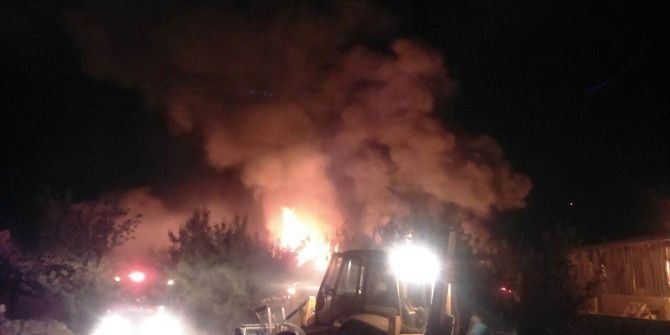 Tutkal Fabrikasında Kontrol Altına Alınamayan Yangın