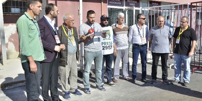 Gazeteciler ’Zulüm Merdivenine’ Tepki Gösterdi