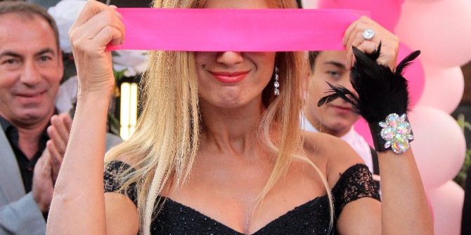 Tuğba Özay’dan Adana’da Güzellik Merkezi Açılışına Katıldı