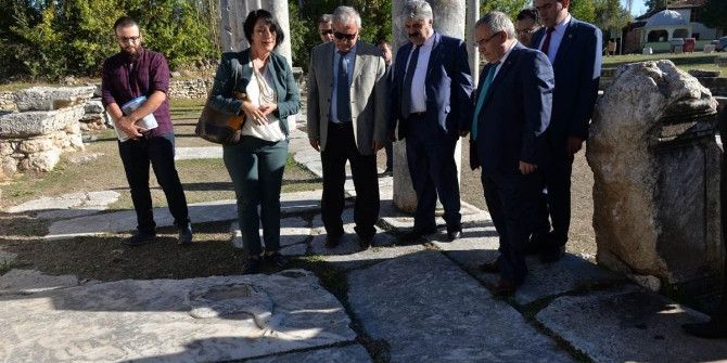 Aizonai Antik Kenti’ne Hayran Kaldı