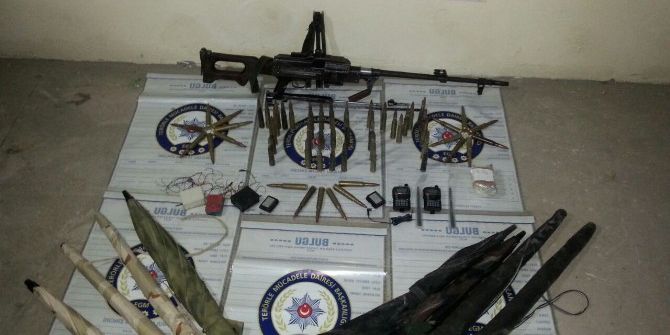 Bitlis’te Terk Edilen Araç İçerisinde Mühimmat Ele Geçirildi