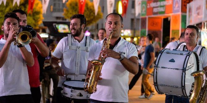 Muratpaşa’nın Kent Bandosu Mest Etti