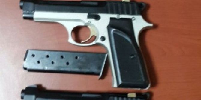 Otomobilde 3 Adet Ruhsatsız Tabanca Ele Geçirildi