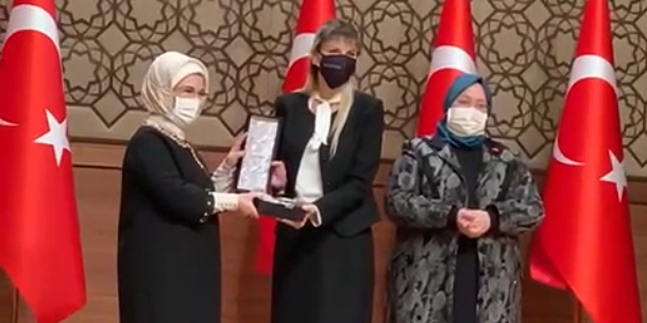 Viking Temizlik, 2020 Erişilebilirlik Ödülü’nü Cumhurbaşkanı Recep Tayyip Erdoğan’ın Eşi Emine Erdoğan’ın Elinden Aldı