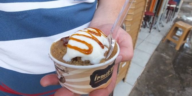 Burhaniye’de Atanamayan Öğretmen Helvacı Oldu